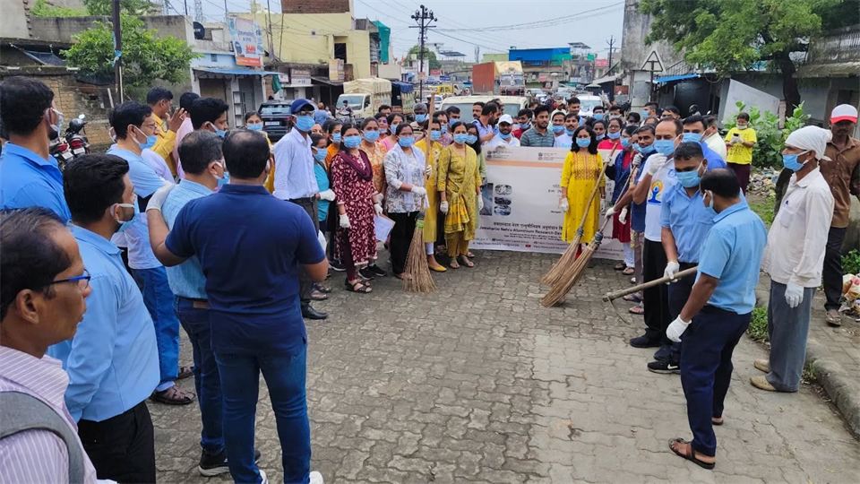 स्वच्छता ही सेवा 2025 राष्ट्रव्यापी अभियान के अंतर्गत #JNARDDC टीम ने वाड़ी नगर परिषद तथा एनजीओ फ़ीडबैक फ़ाउंडेशन के सहयोग से “एक दिन, एक घंटा, एक साथ” के आह्वान को पूरे मन से अपनाते हुए सक्रिय रूप से सहभागिता की।